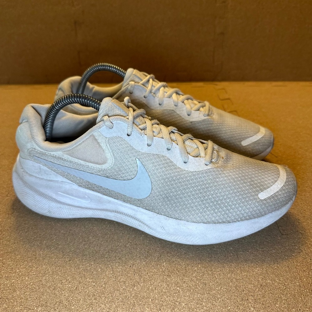 Nike Revolution 7 Mens Running Shoes White Photon Dust FB2207-100 Size 9
